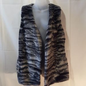 Forever 21 Animal print vest